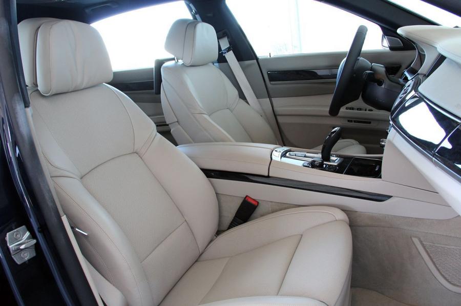  BMW 750iL 2013 года  (фото 20 из 96)